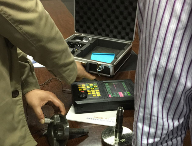 探傷儀使用現(xiàn)場